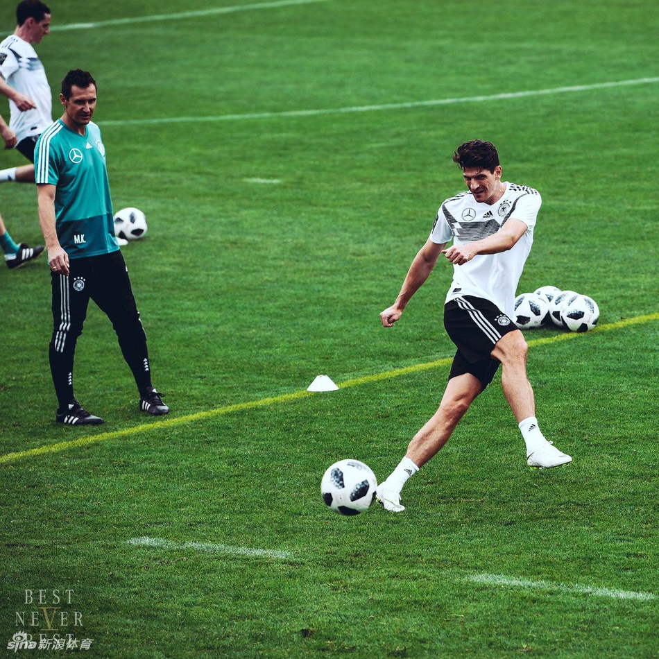 金年会招牌包含重磅！穆古鲁扎在德国队比赛中精彩发挥曼城再遭质疑备战荷甲，洛杉矶湖人集结日状态回暖的词条